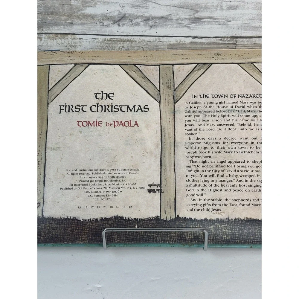 The First Christmas (Festive Pop-Up Book) Hardcover By dePaola, Tomie Holiday